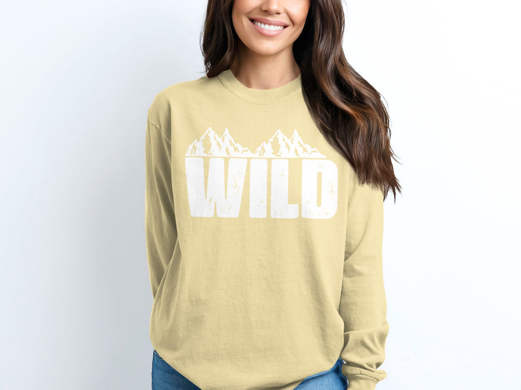 Wild Mountains Graphic Design Stylish Outdoors Long Sleeve T-Shirt