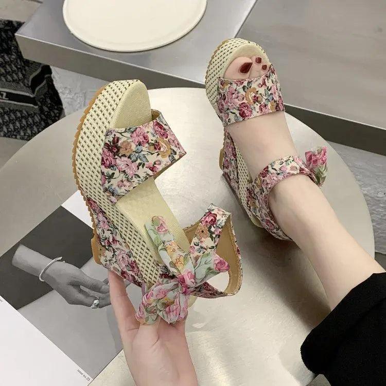 New Modern Women Wood High Heels Sandals Elegant Stylish Design