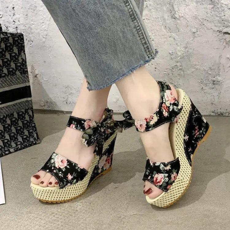 New Modern Women Wood High Heels Sandals Elegant Stylish Design