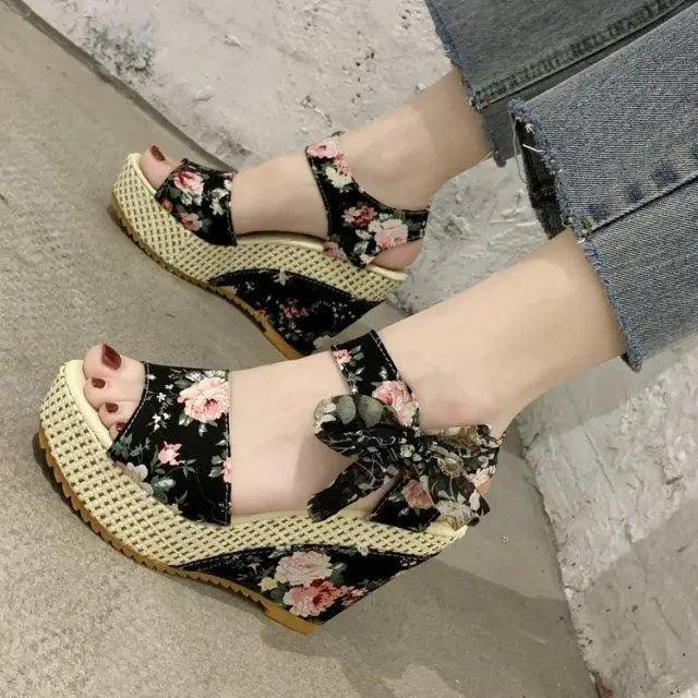 New Modern Women Wood High Heels Sandals Elegant Stylish Design