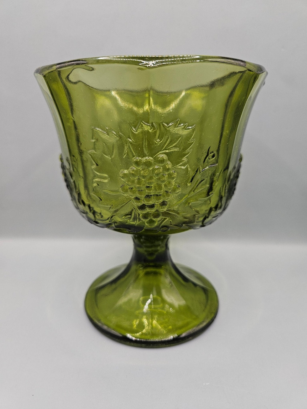 Vintage Colony Glass Harvest Green Grape Panel Footed Planter Vase