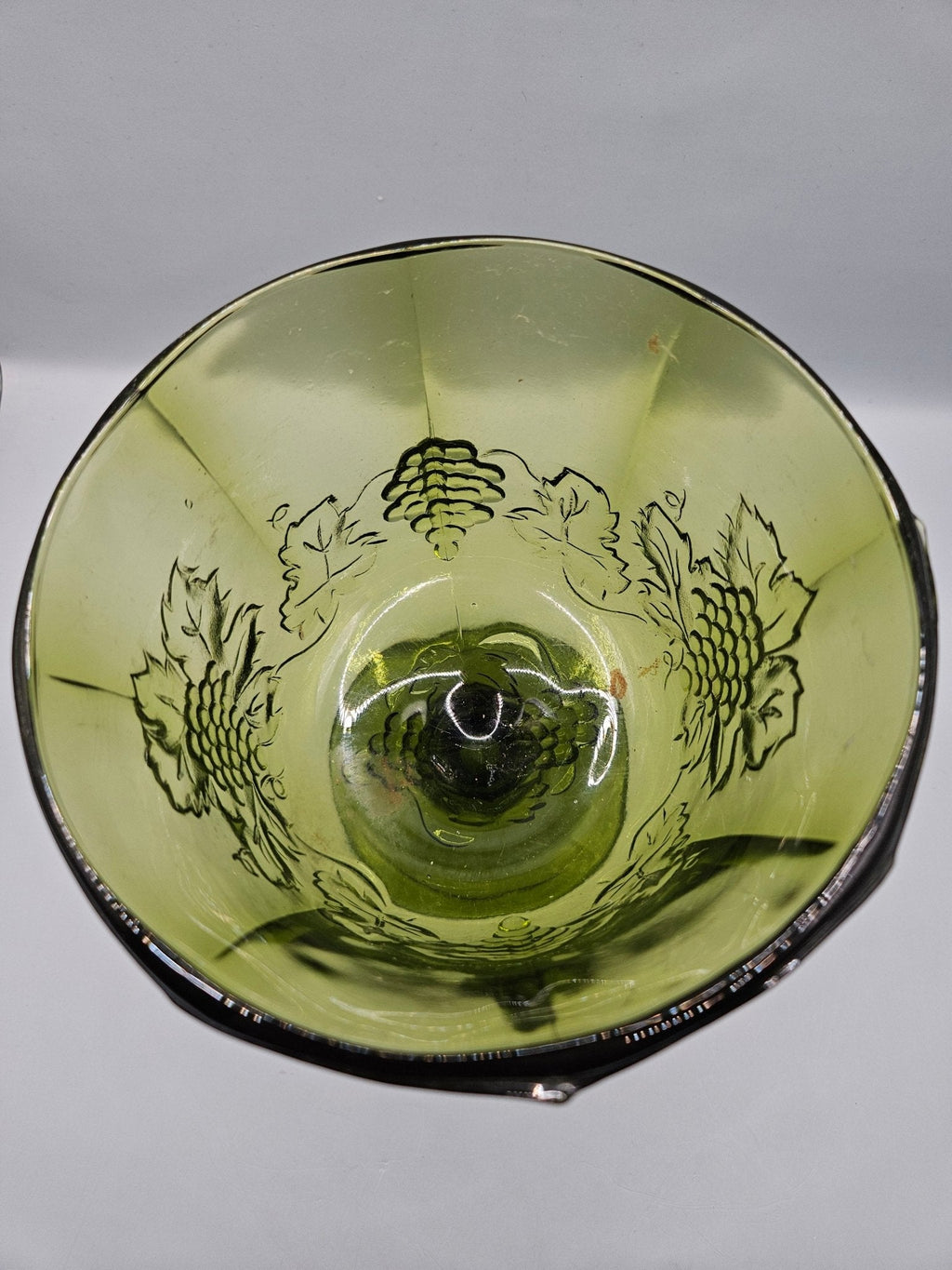 Vintage Colony Glass Harvest Green Grape Panel Footed Planter Vase