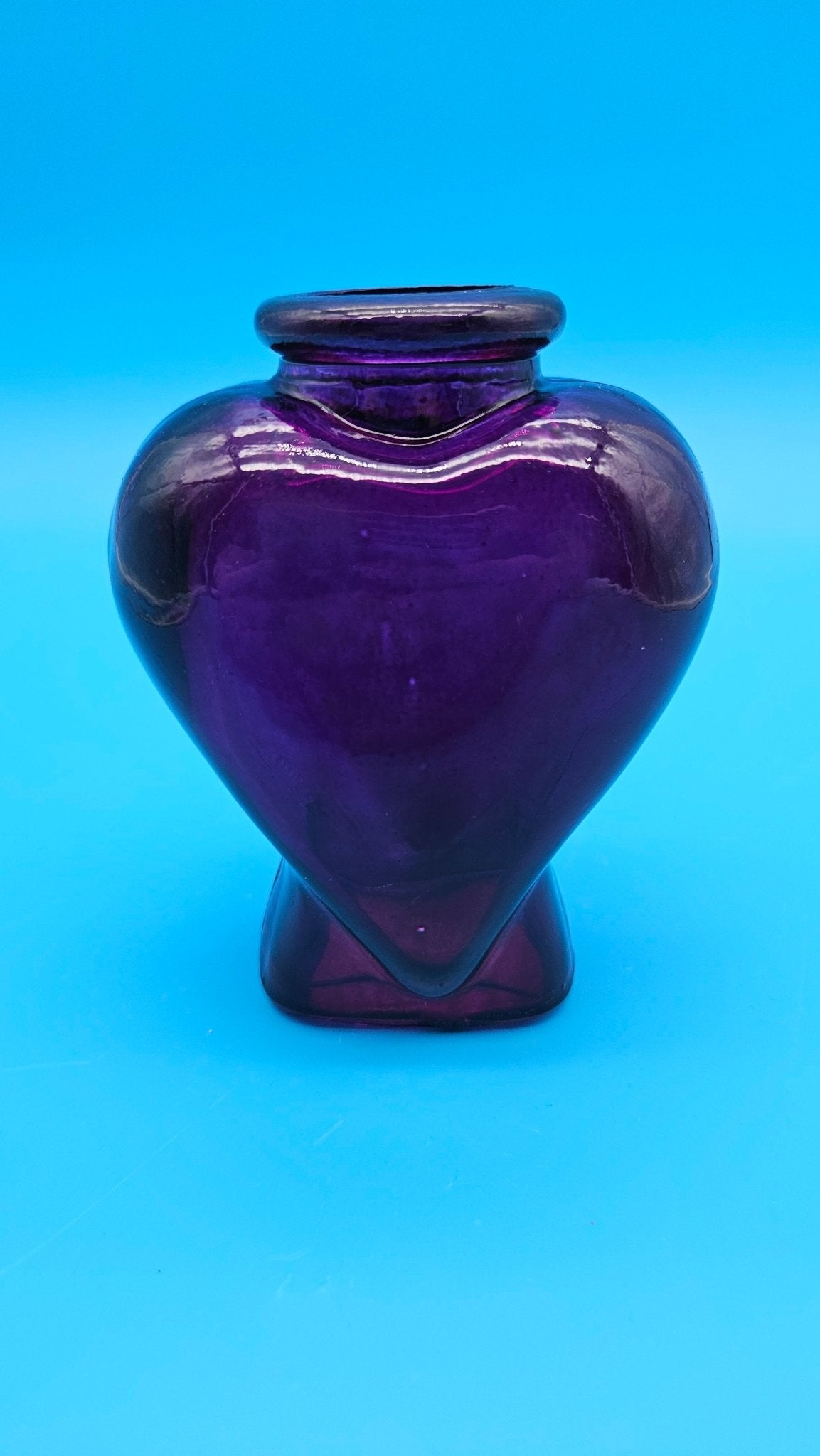 Vintage Heart Glass Bottle – Colorful Collectible Décor 4.3"